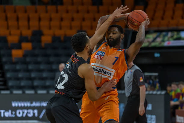 中的关键人 中的关键人